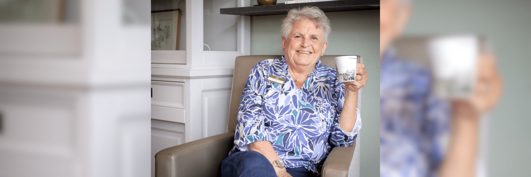 vrouw met koffie mok